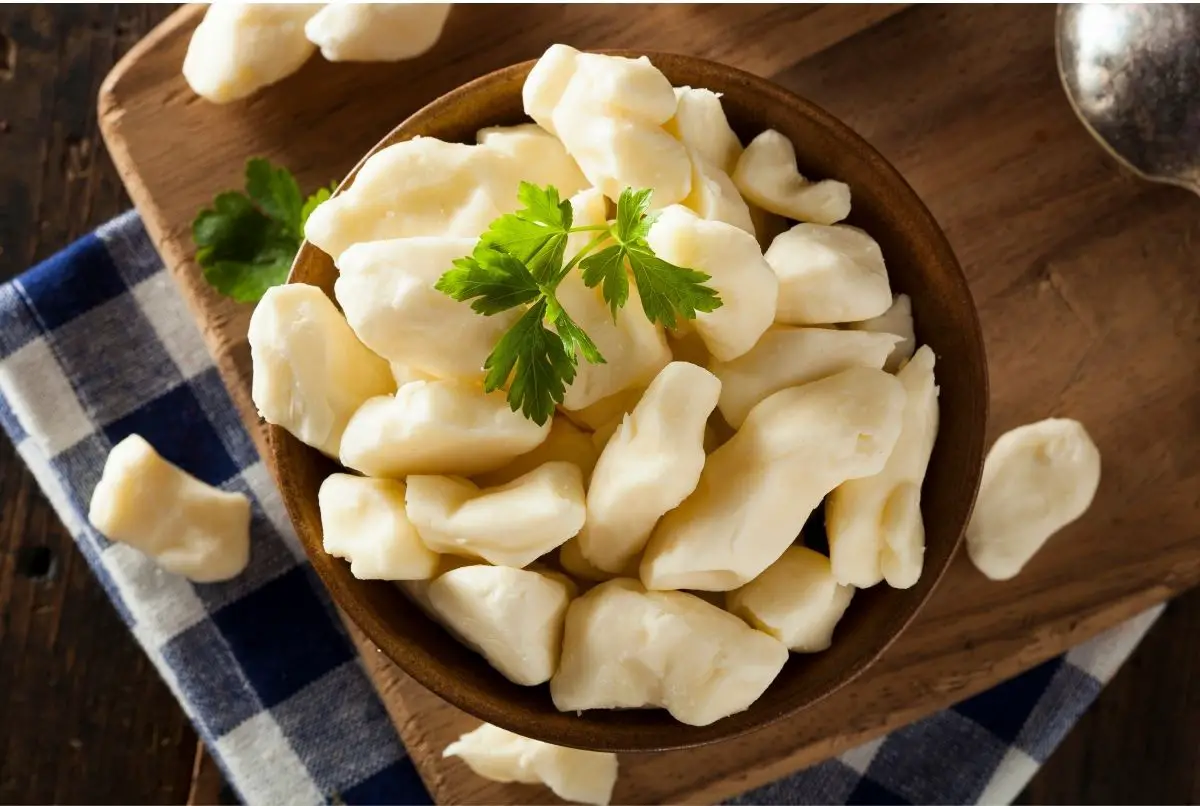 Can You Freeze Cheese Curds? - BZIce Freezing Dictionary